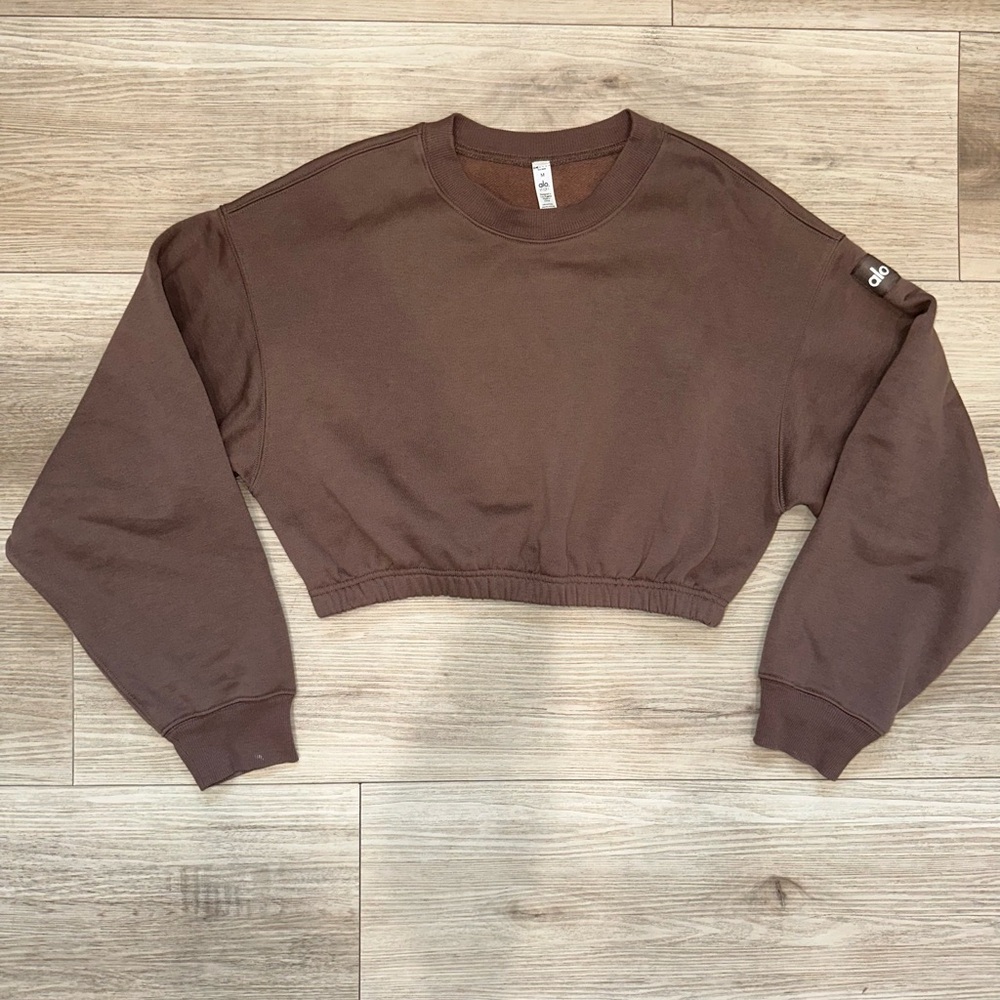 ALO Yoga Devotion Cropped Sweatshirt Sz Medium, Hot Cocoa Brown